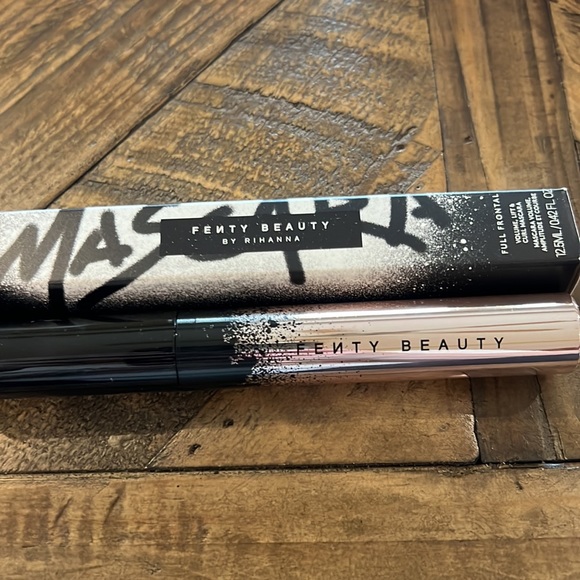 Make an offer! Deleting soon NWOT 4 mascaras - Picture 6 of 7